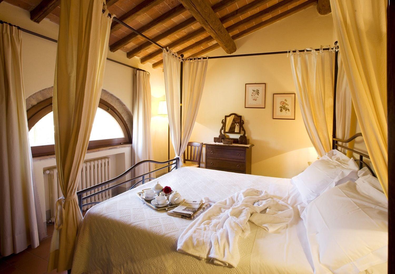 Monsignor Della Casa Country Resort & Spa Борго-Сан-Лоренцо Экстерьер фото